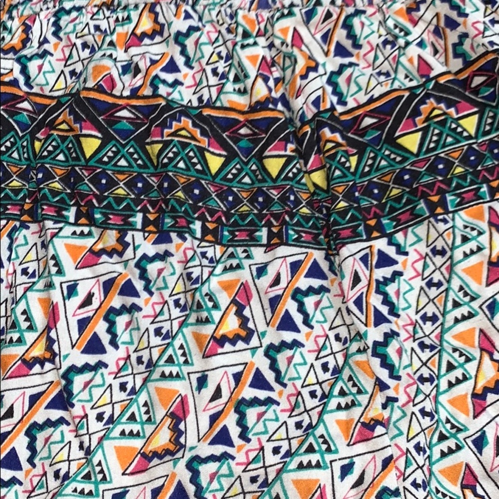 Patterned Romper - Picture 8 of 8